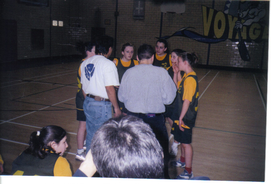basketballhuddle.jpg